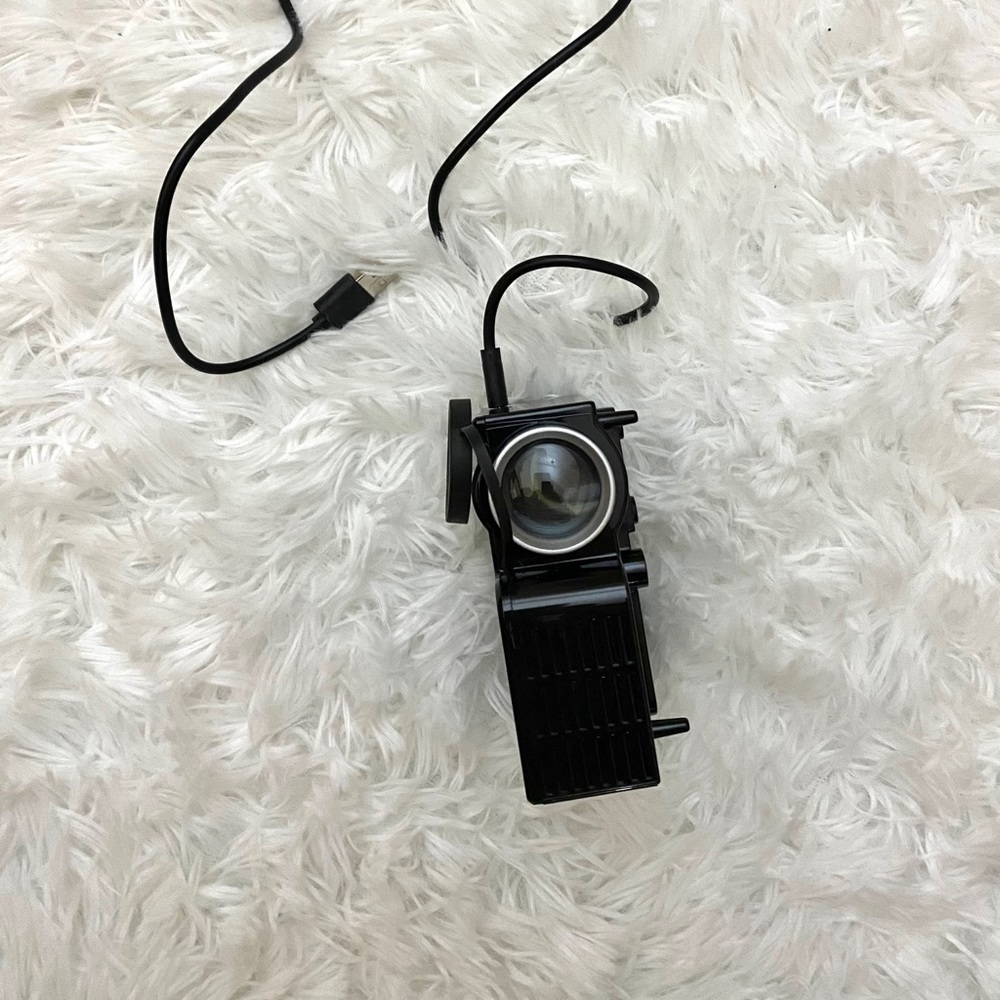 Mini LED Projector